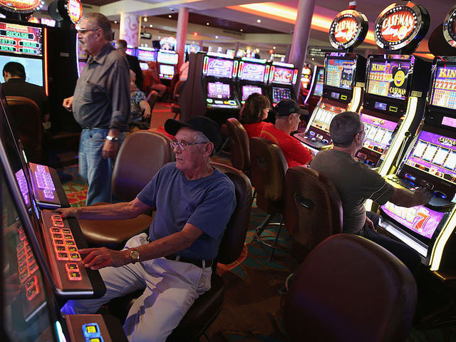 Cnn man sues casino