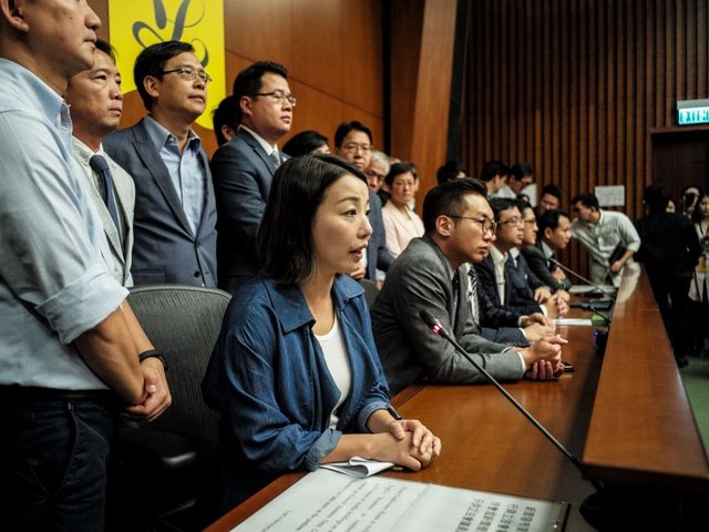 Hong Kong court disqualifies pro-democracy lawmakers Hong Kong court disqualifies pro-democracy lawmakers