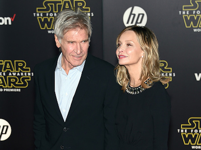 Celebs at 'Star Wars' premiere offer reviews