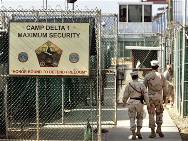 Guantanamo inmate counts drops to below 100