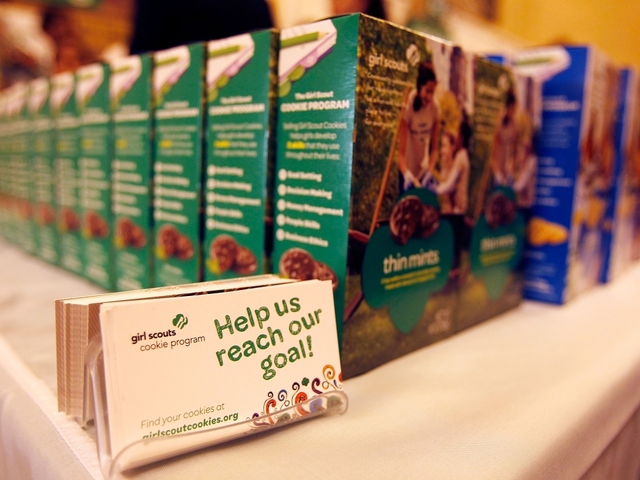 Girl Scout sells thousands of cookies with brutally honest sales pitch