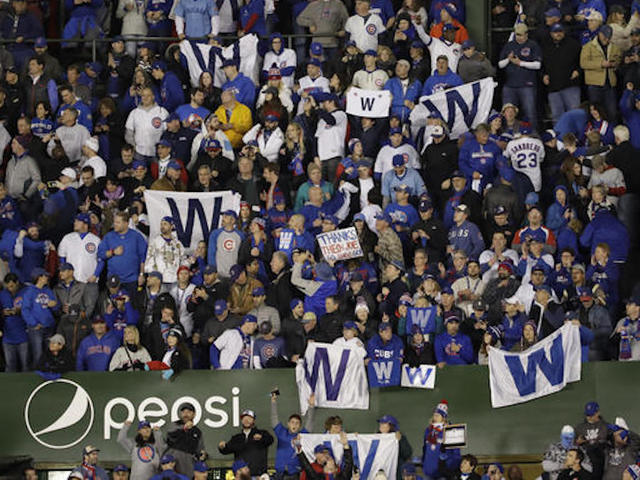Chapman, Cubs top Indians, cut World Series deficit to 3-2