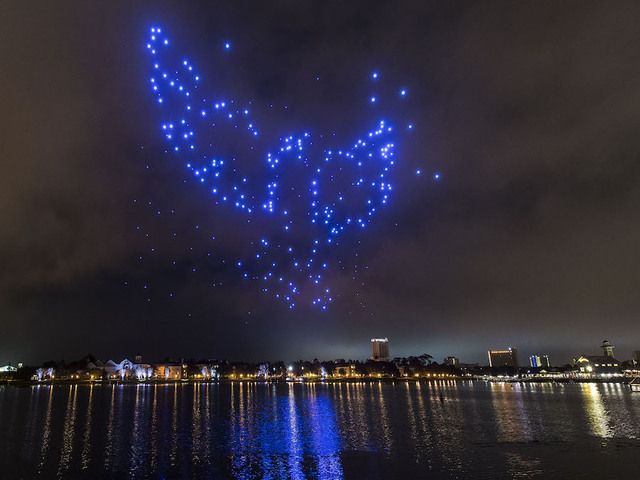Disney World uses 300 drones to light up the skies for the holidays