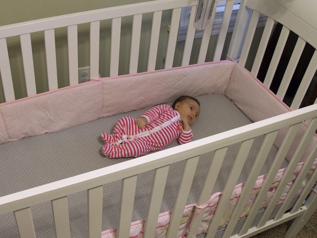 Most moms aren't putting babies to sleep safely, study says