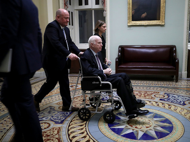 John McCain described as increasingly frail, Senate sources say